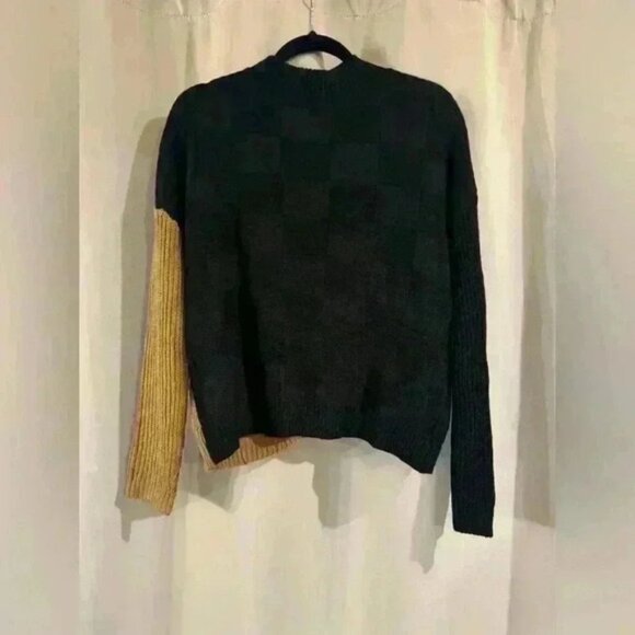Women’s Black&Tan SHEIN Sweater - Picture 2 of 8